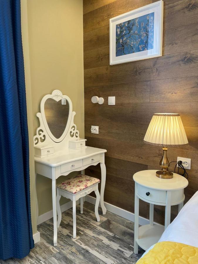 Romantic Jacuzzi Chic Apartment Sinaia Extérieur photo