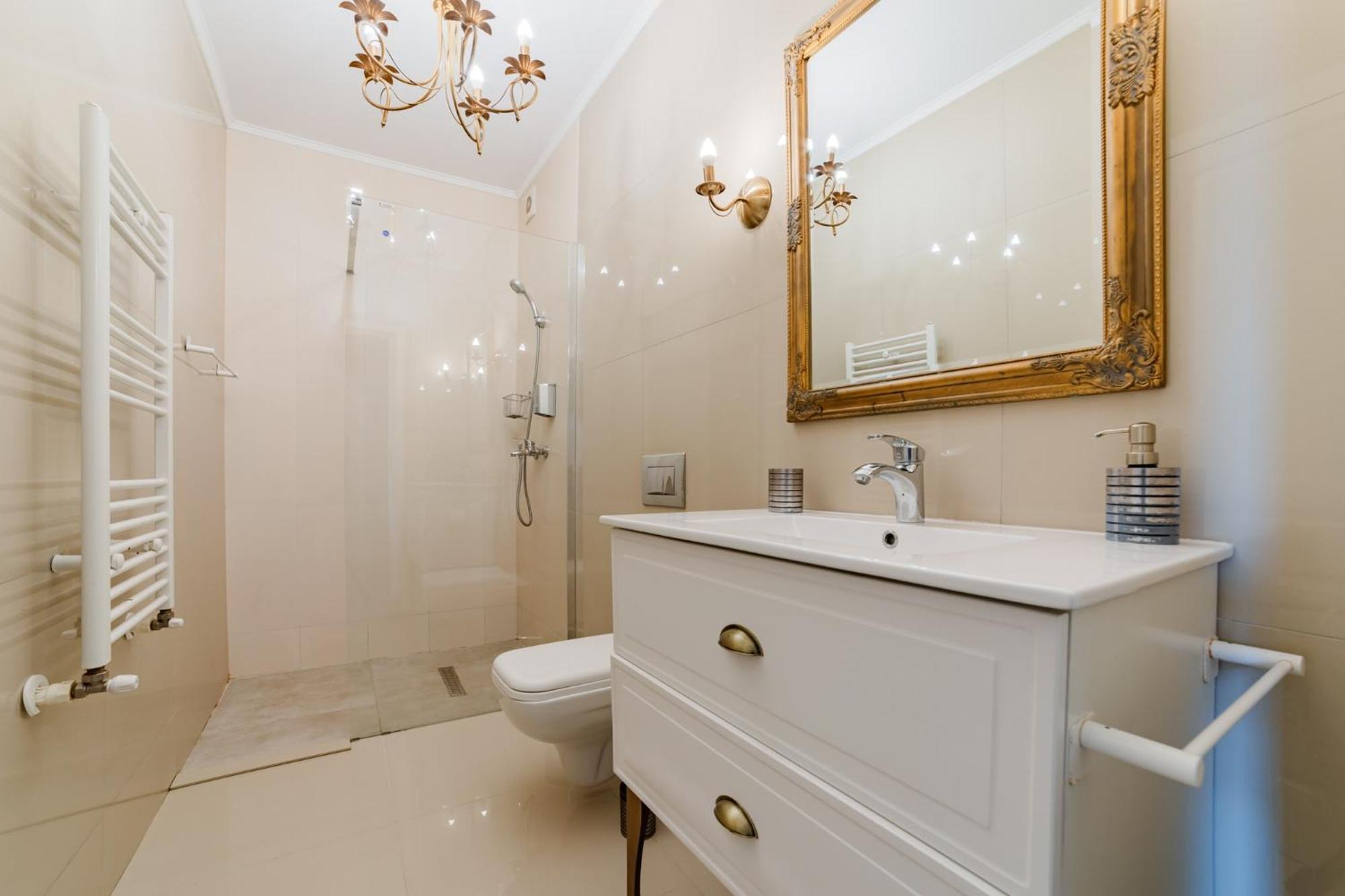 Romantic Jacuzzi Chic Apartment Sinaia Extérieur photo